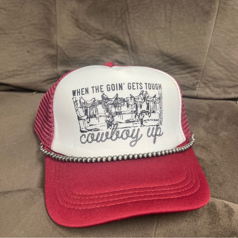 TRENDY3 TRUCKER HAT